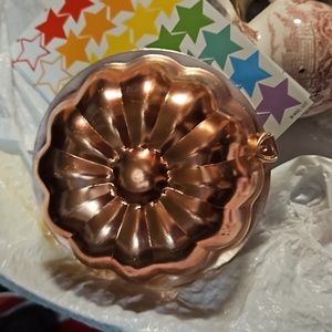 Vintage Targus jello mold/ wall decor